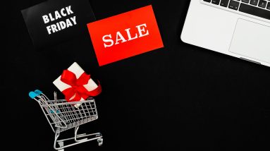 Staying Competitive: How SEO Sets Your Ecommerce Store Apart 2 pexels karolina grabowska 5624985